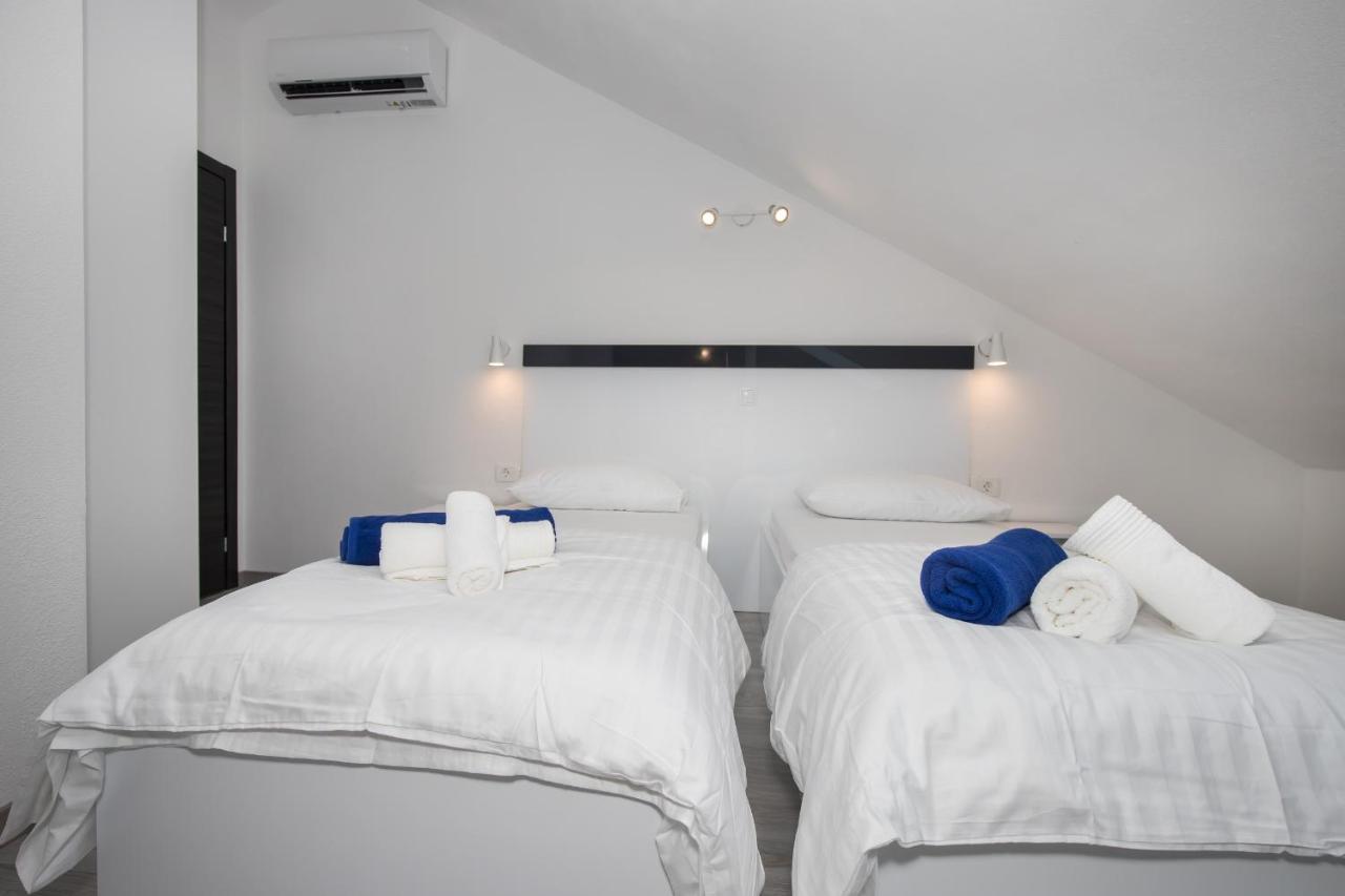 Apartments Blueview Postira Ngoại thất bức ảnh